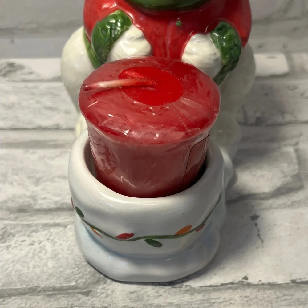 Yankee Candle Festive polar  Bear with Red Candle red berry & cedar votive xmas